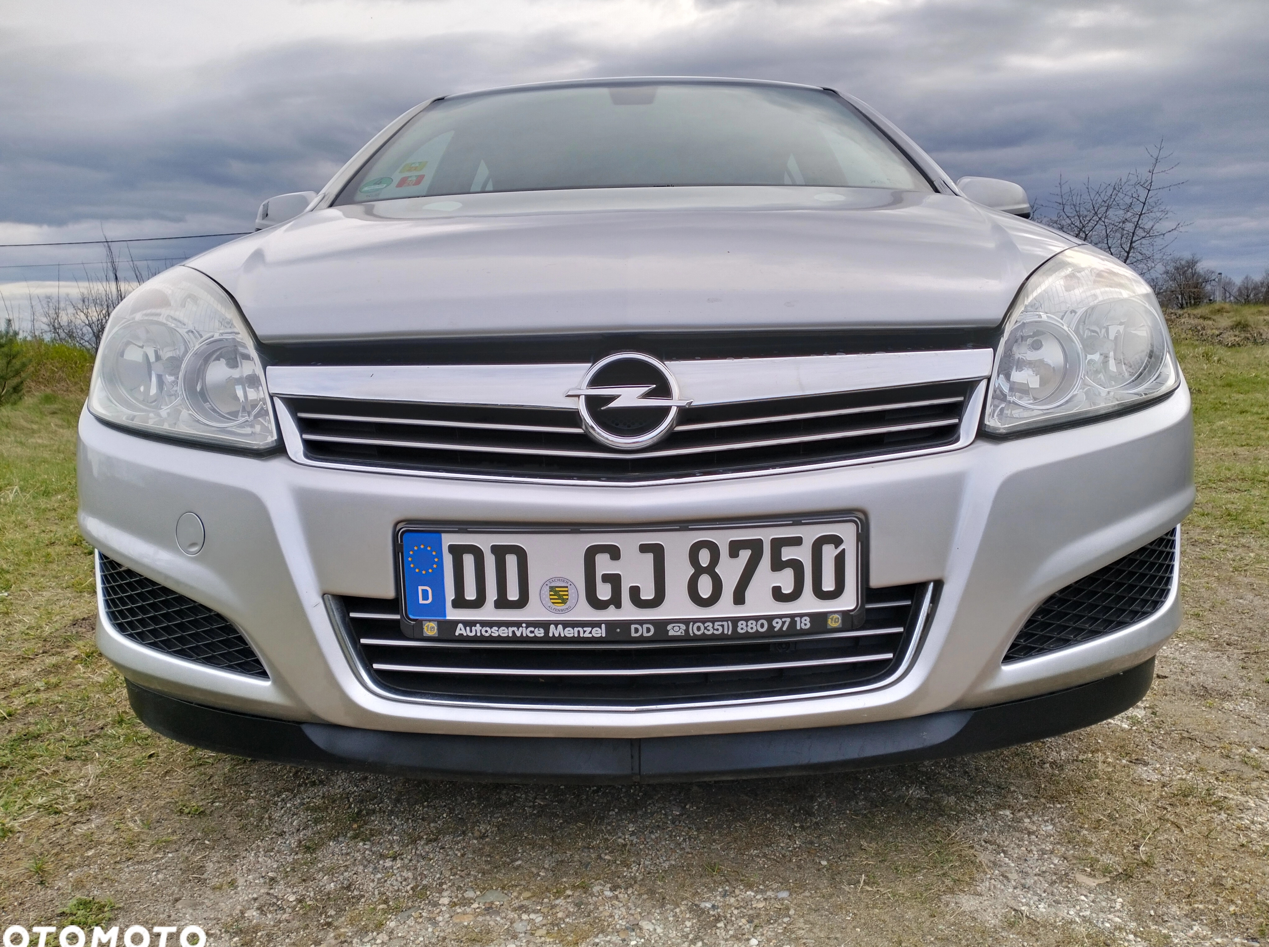 Opel Astra cena 8999 przebieg: 203100, rok produkcji 2008 z Chojnów małe 742